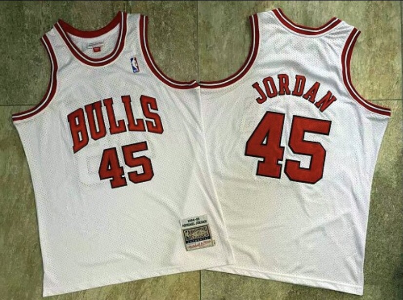 Chicago Bulls Michael Jordan white 45 basketball retro jersey