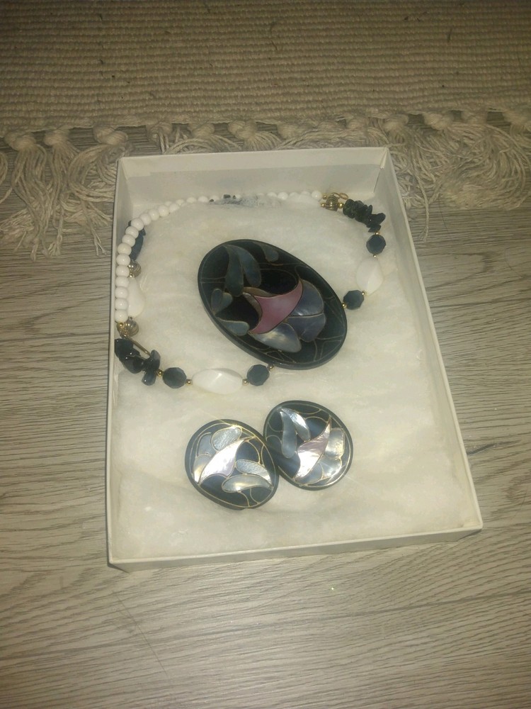 Black Jewelry