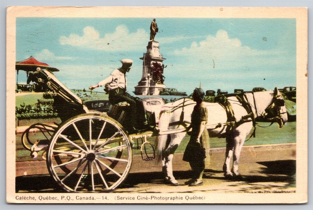 Horse Carriage Driver Lady Passenger Boarding Quebec Can C1930s Postcard Y22