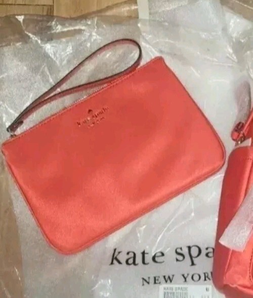 Kate Spade Medium Wristlet Pouch Chelsea Current Jam NWT