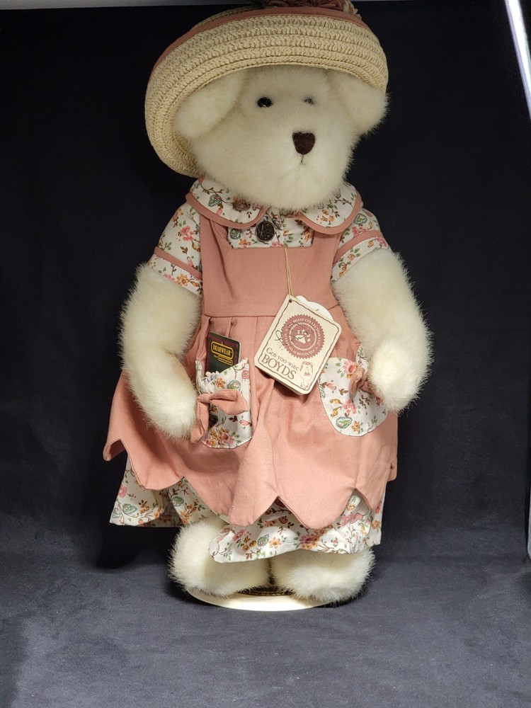 BOYDS BEARS MRS. POTTER & HER LIL' SPROUTS MODEL 99876V