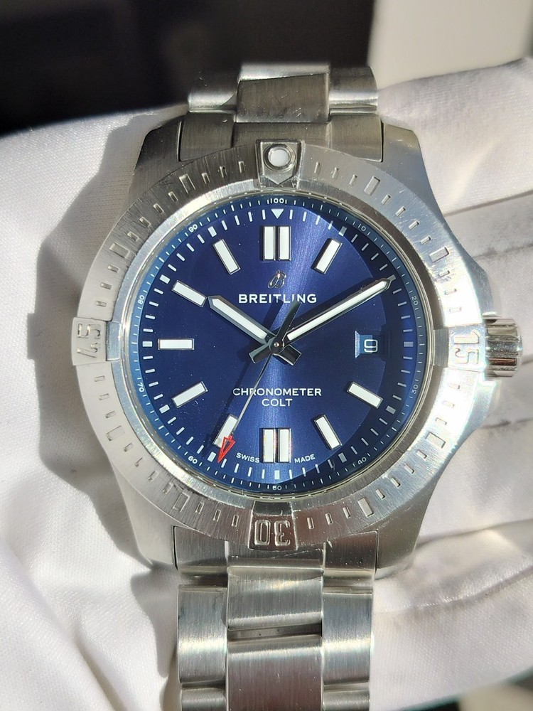 Breitling Colt Automatic A17388101C1A1