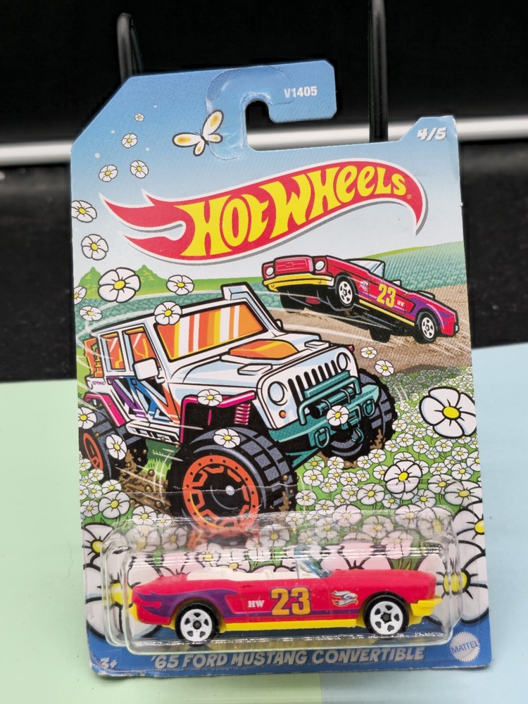 Hot Wheels 1:64 Spring '65 Ford Mustang Convertible Metal Diecast Car Model