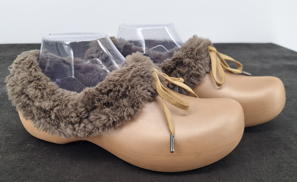 Crocs Gretel Womens US 7 Brown Leather Slip-On Faux Fur Lined Clog