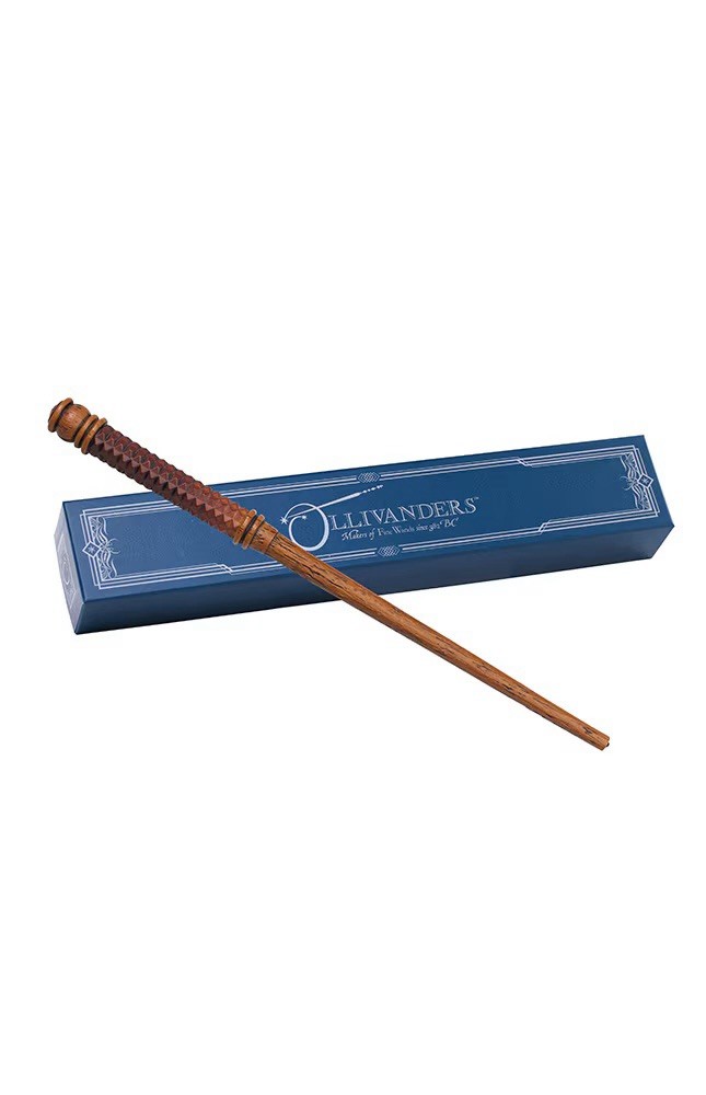 Interactive Ollivanders Maple and Unicorn Hair Wand from Universal Studios