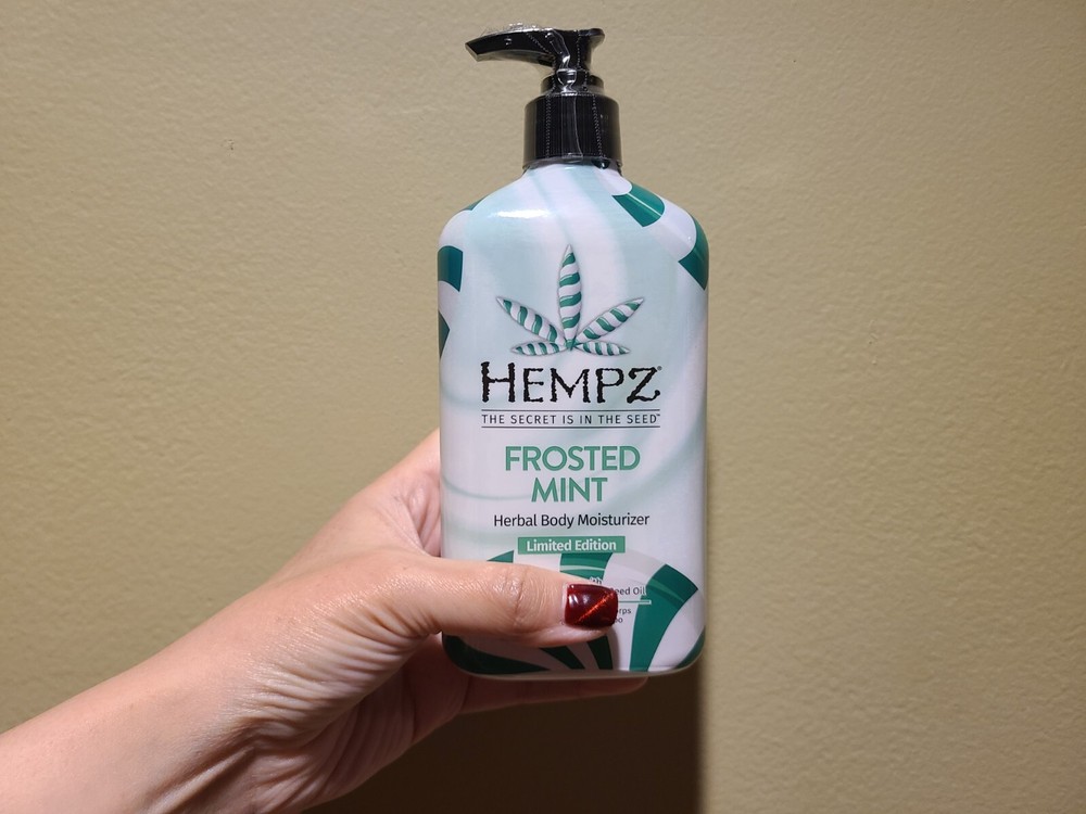NEW HEMPZ Frosted Mint Herbal Body Moisturizer Limited Edition 17 fl oz SEALED