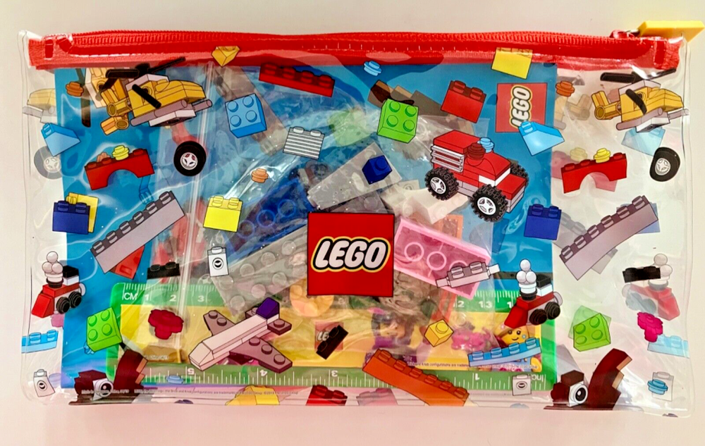 LEGO Back to School Pencil Case with Notebook, Ruler and 8+ LEGO Bricks-image