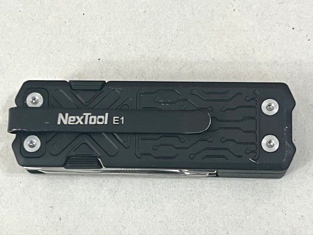 NEXTOOL E1 Multi-TOOK Pocket Black Aluminum Handle - Great condition