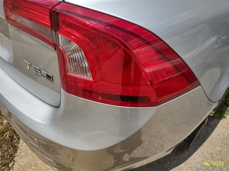 2016-2018 VOLVO S60 Left Passenger Tail Light Assembly 2782632 VIN L Quarter Panel Mount