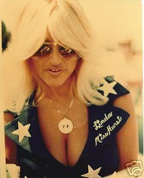 LINDA VAUGHN MISS HURST  ORIGINAL INDY 500 8 X 10 PHOTO