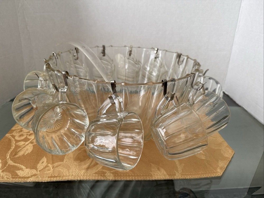 Jeannette PRESSED GLASS PUNCH BOWL AND 12 MATCHING CUPS And Plastic Spoon