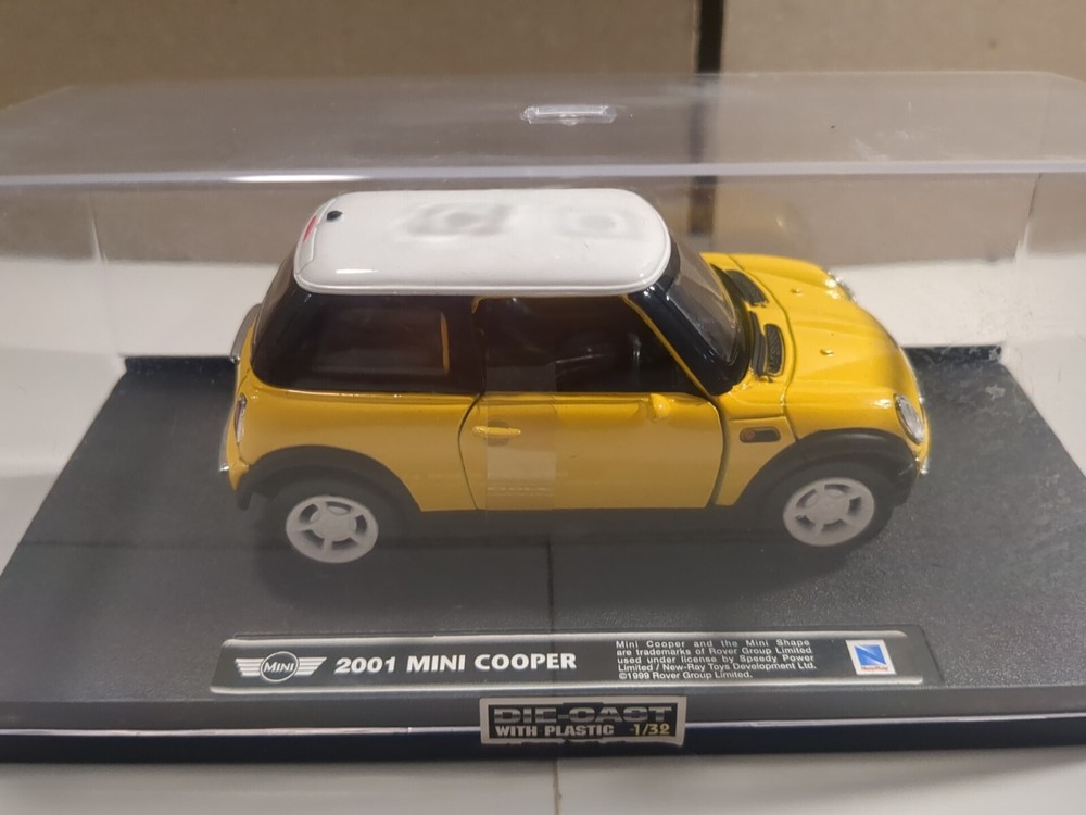 New Ray Yellow 2002 Mini Cooper, 1:32, Diecast No Box Vhtf