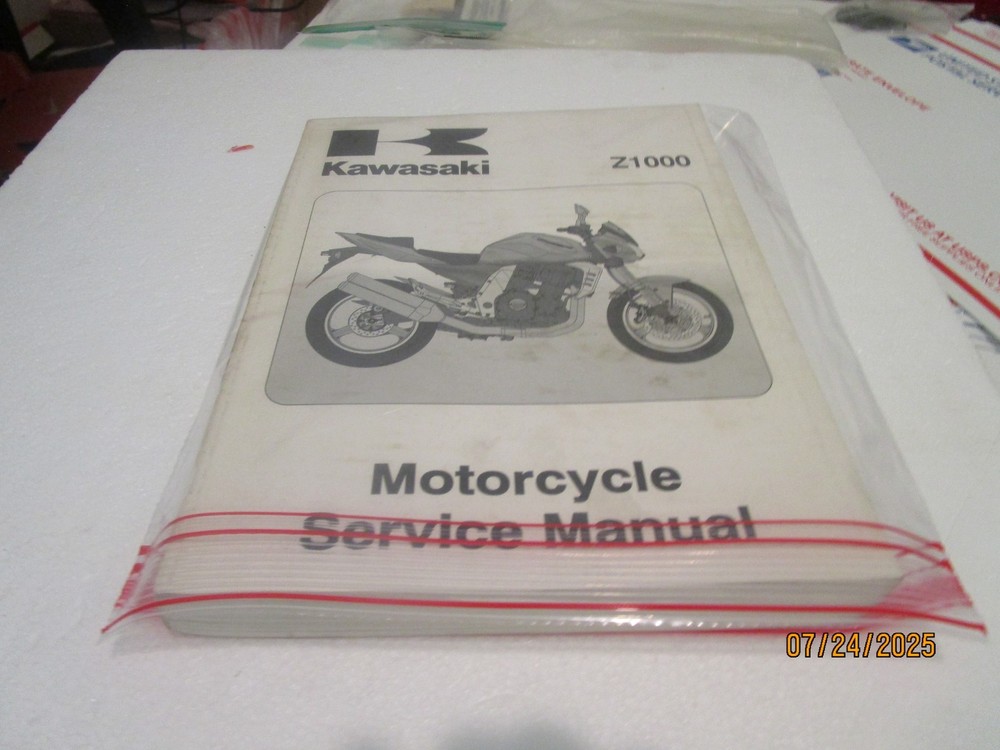 NOS Kawasaki 2003 Z1000 Motorcycle Manual PN:99924-1310-01