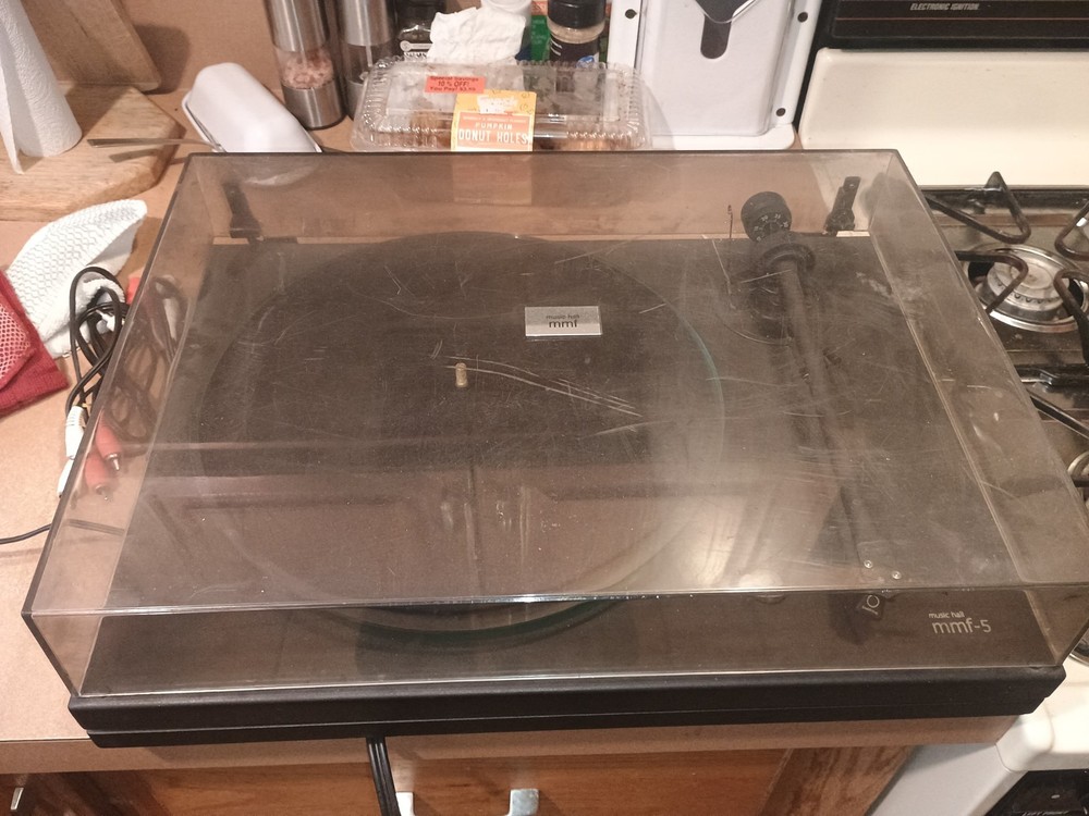 Music Hall MMF-5  Turntable  With Goldring Stylus Rare Find