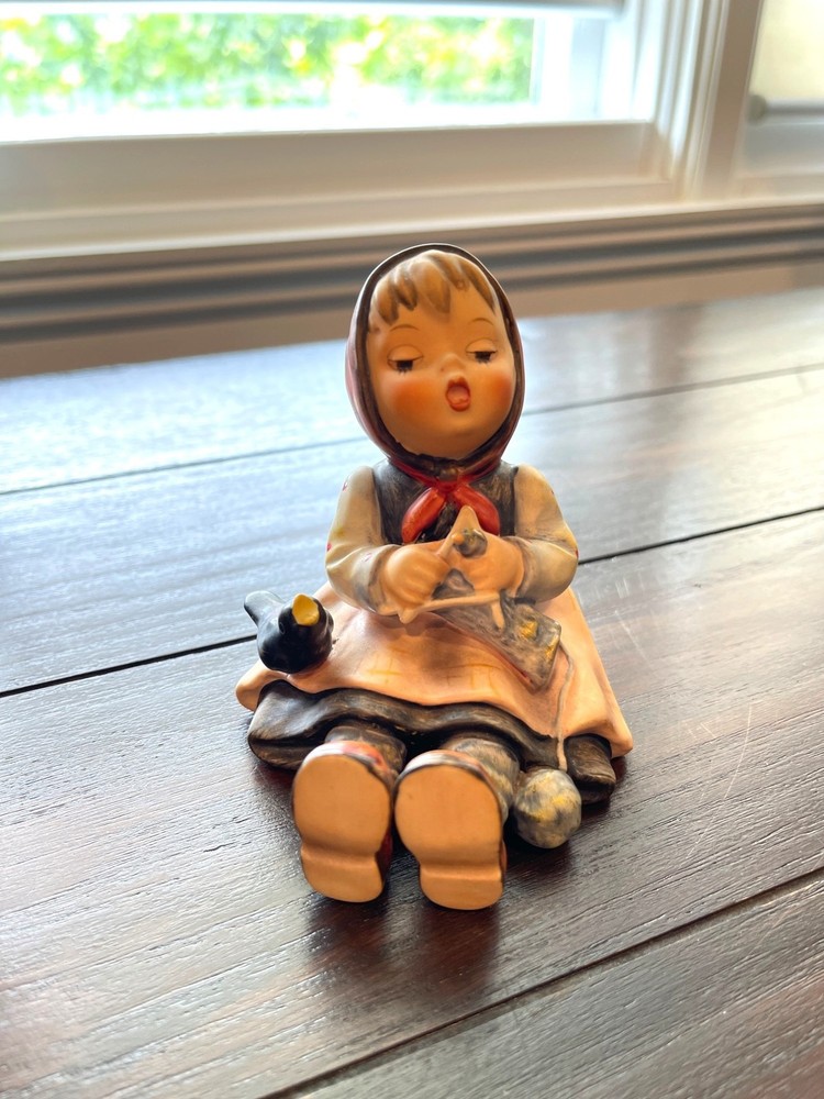 Vintage Hummel Goebel Figurine Happy Pastime Girl Knitting with Bird TMK-3 #69