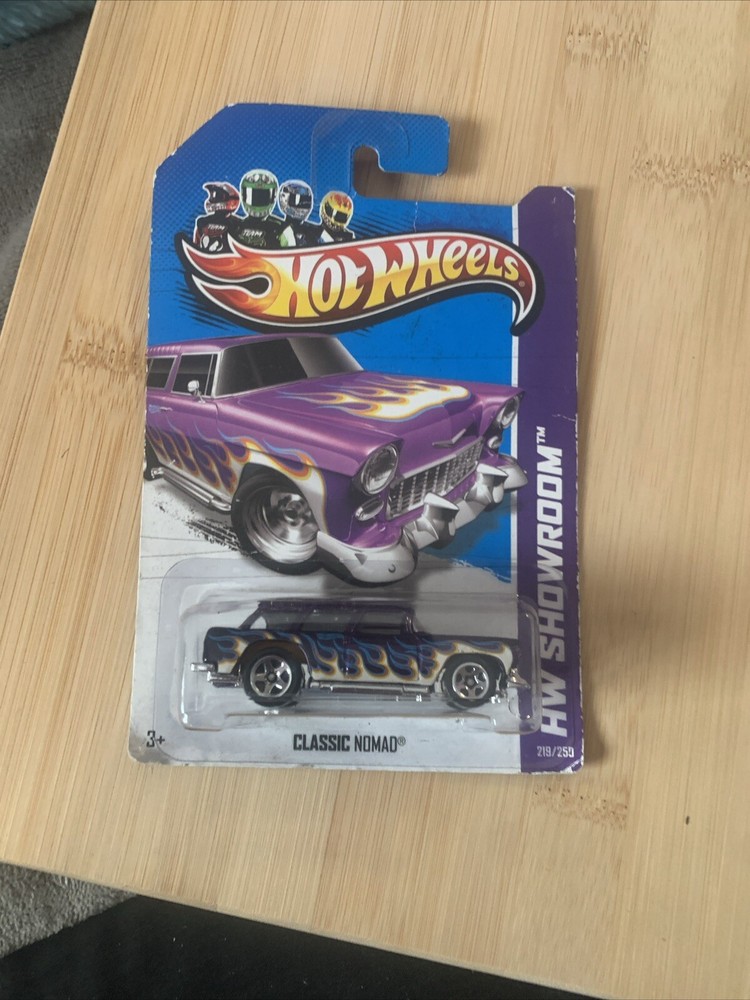 Hot Wheels HW Showroom 2012 Purple Classic Nomad Car Combine postage