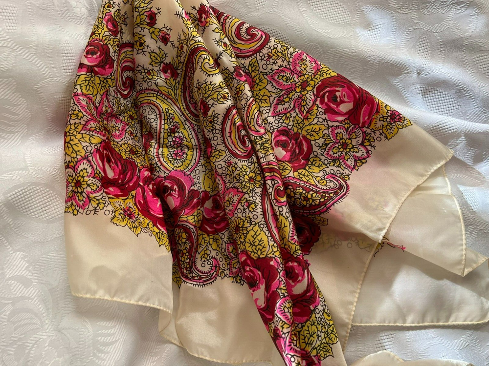 UNBRANDED-  36X36'' MULTI COLOR FLORAL SCARF FOR GIRLS