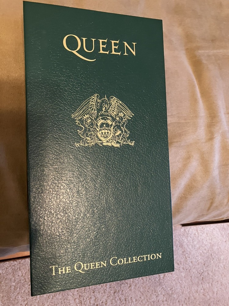 The Queen Collection 3 CD Long Box with post card