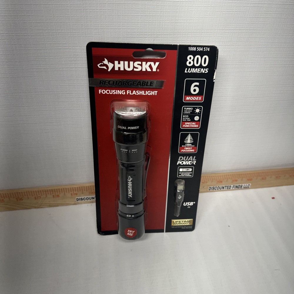 Husky 800 Lumens Dual Power LED Rechargeable Focusing Flashlight B15