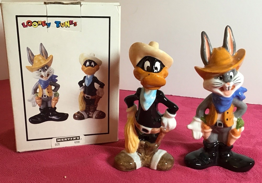 Vintage 1993 Looney Tunes Bugs Bunny & Daffy Duck Salt and Pepper Shakers with Original Box