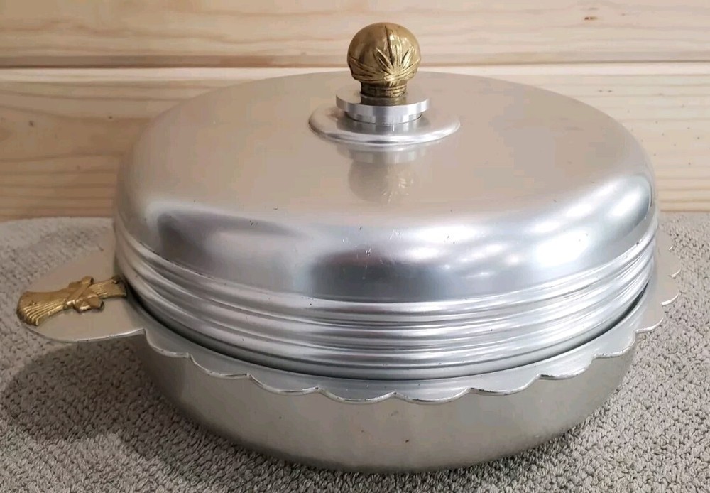 Kensington Vintage 10 Inch Aluminum Dutch Oven