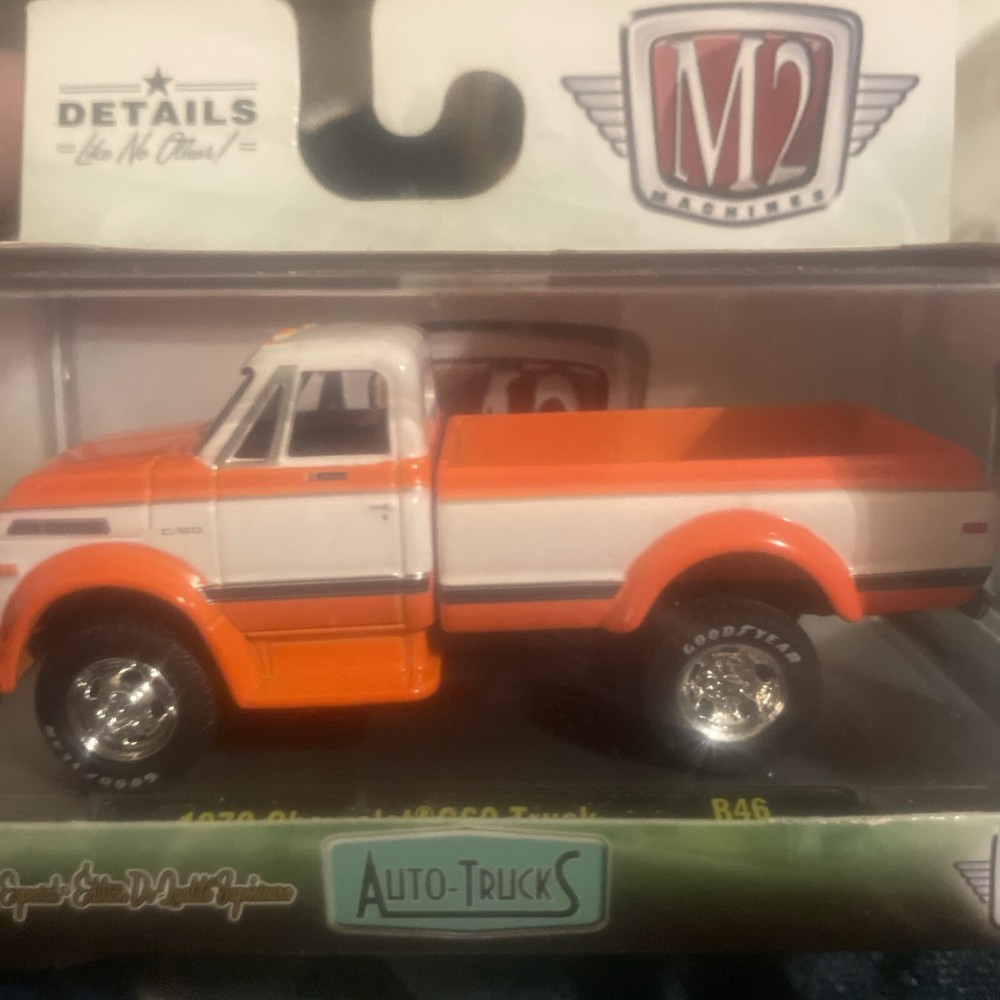 M2 Machines Auto-Trucks 1970 Chevrolet C60 Truck R46 17-86