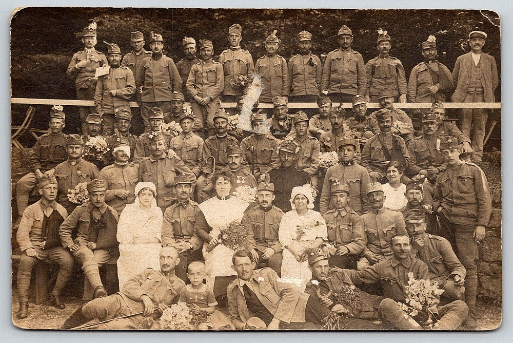 RPPC VINTAGE OLD REAL PHOTO POSTCARD WORLD WAR 1 MILITARY HOSPITAL BUDAPEST 1918