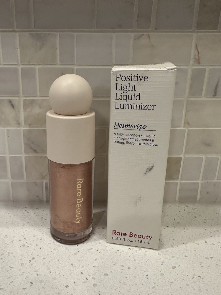 Rare Beauty Positive Light Liquid Luminizer, Mesmerize 0.50 fl oz