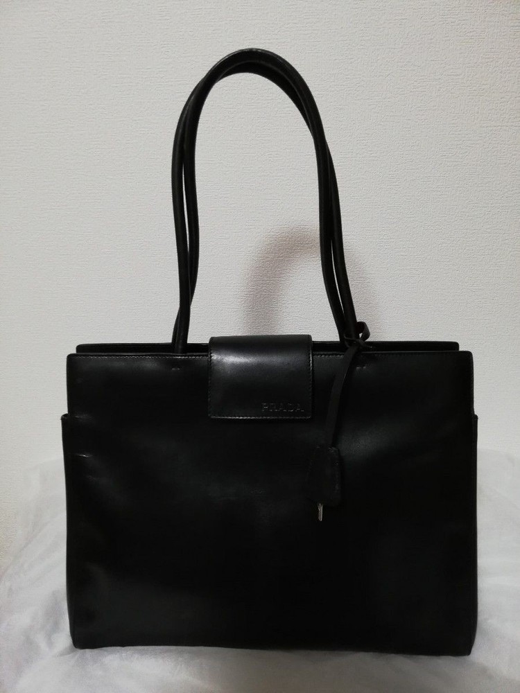 RARE PRADA PRAD Leather Shoulder Bag Vintage 90s Black Crossbody
