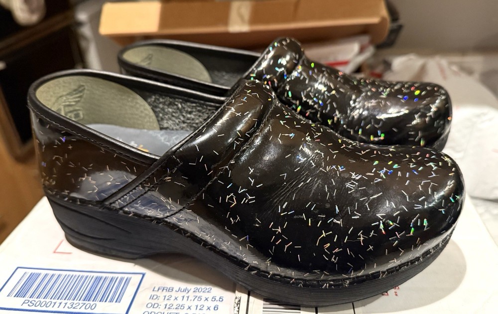 Dansko XP 2.0 Womens Clogs Size 37 6.5 7 US Confetti Black Sparkle Work Shoes