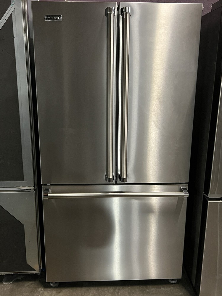 Viking RVRF3361SS 3 Series 22.1 cu. ft. French Door Refrigerator