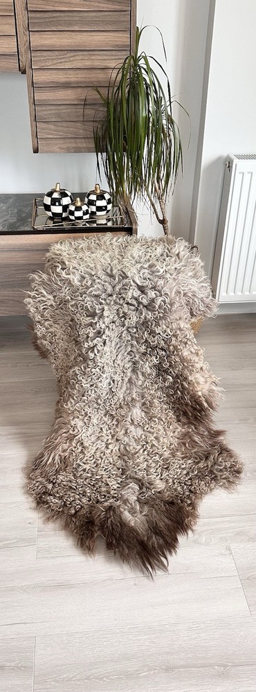 %100 Natural Gotland Sheepskin Rug, Natural Color,mink,off white,camel.