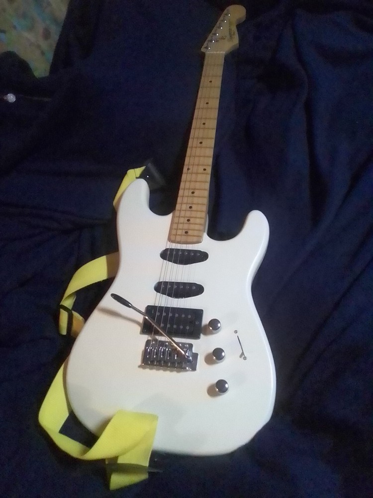 Pearl 1989 Squires II FENDER Stratocaster