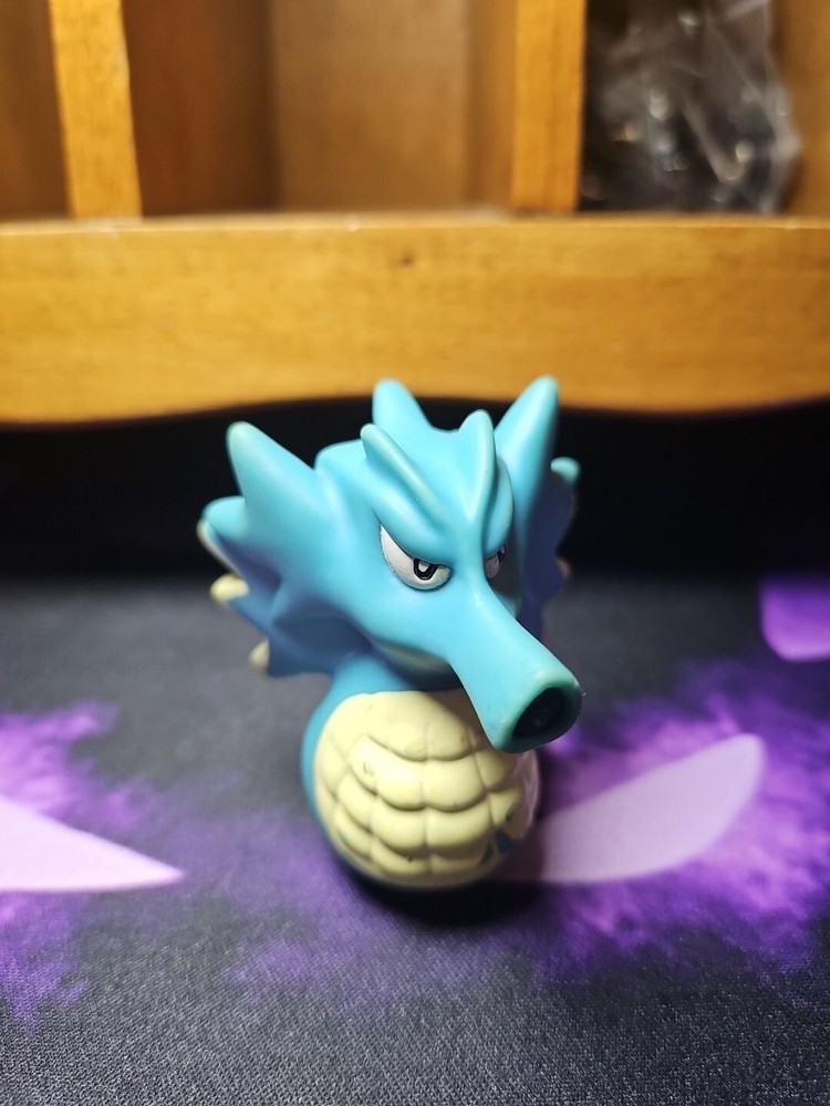 Vtg 1999 Burger King Pokemon Seadra Water Squirter 2.5 Inch Toy Figure