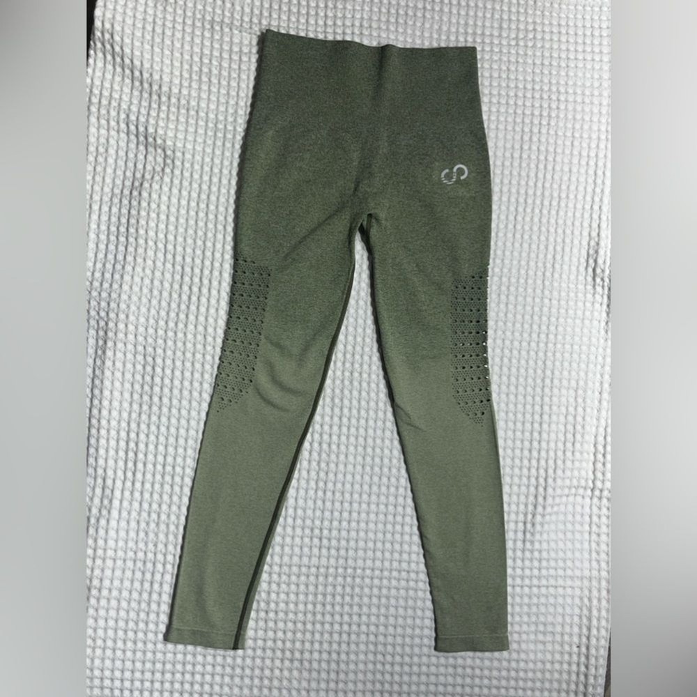Curves N Combat Boots Green High-Waisted Leggings size Medium