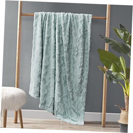 Zuri Soft Plush Luxury Oversized Faux Fur Throw Animal Stripes 60x70