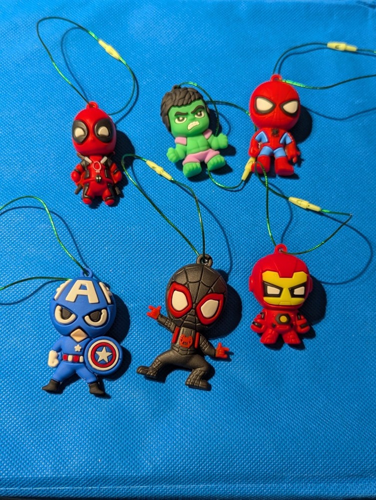 Marvel Christmas Tree decorations 6 pieces - Spiderman Ironman Hulk Captain A