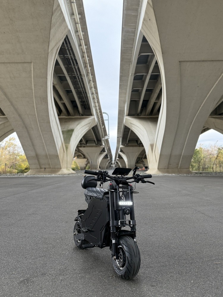 Molo 5 72v 50AH 15000W Electric Scooter