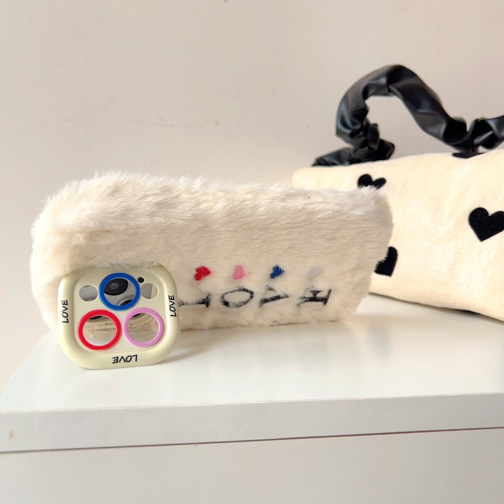 iPhone 16 Pro Max 15 14 13 12 11 Plush Fur Heart Shockproof Warm Case with Stand