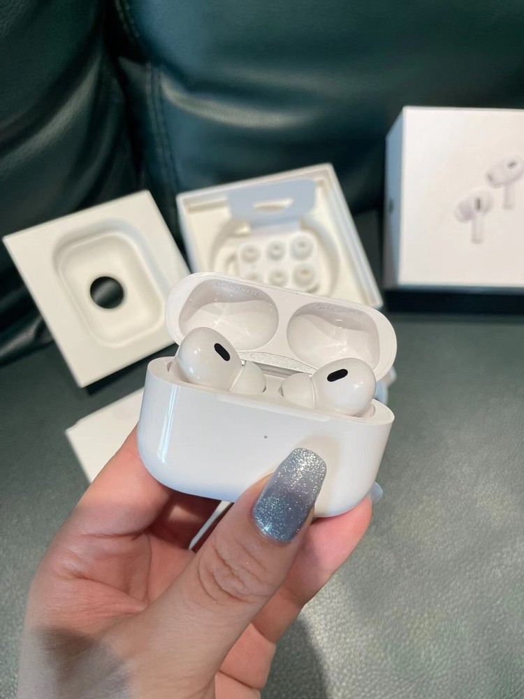 Apple iPhone Pro 2nd Generation with MagSafe Wireless Charging Case Lightning`