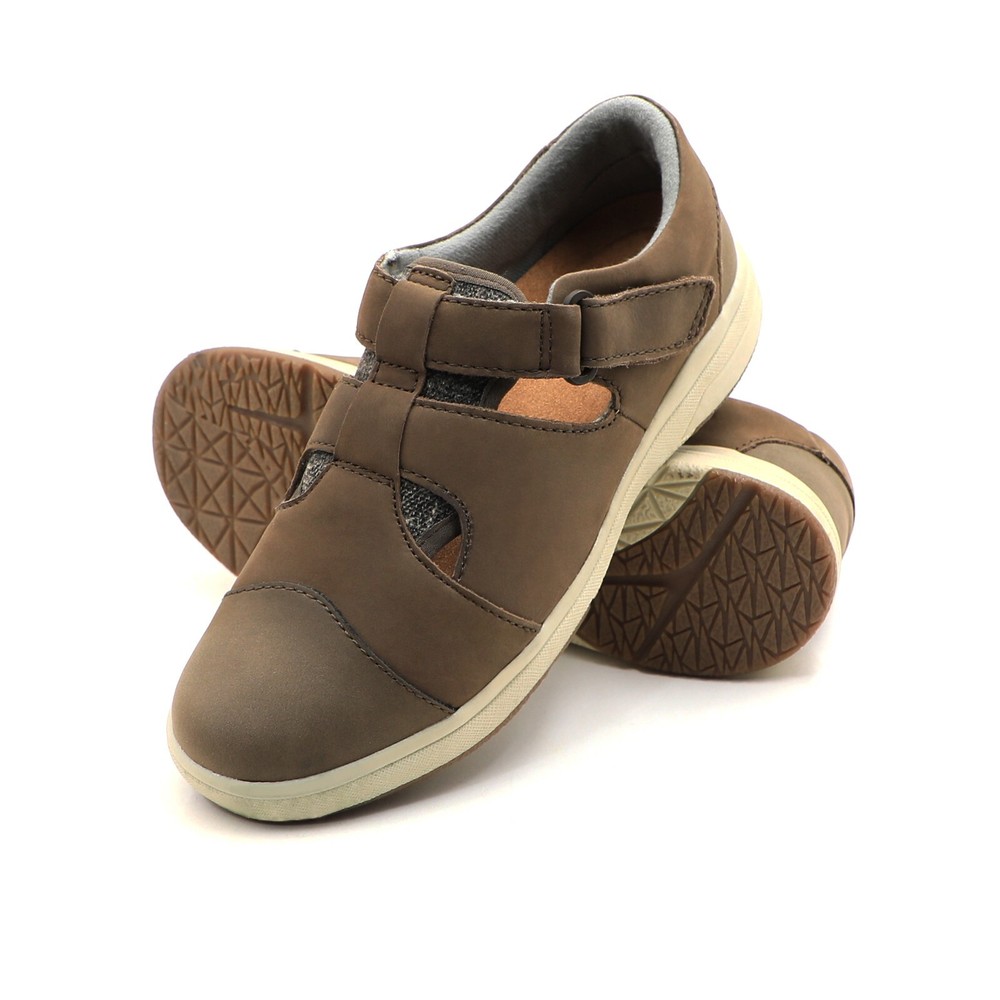 Women's Leather Comfort Walking Shoes Hook and Loop Strap Closure Cushioned Sole