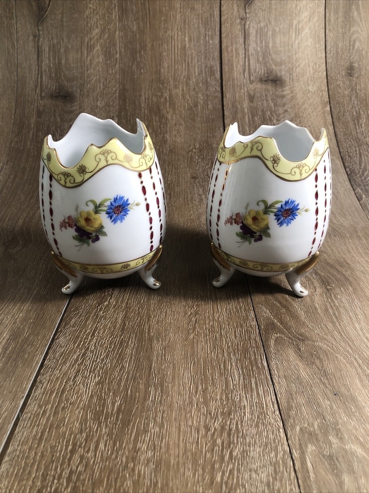 Toyo Porcelain Floral Footed Cracked Egg Set of 2 Heirloom