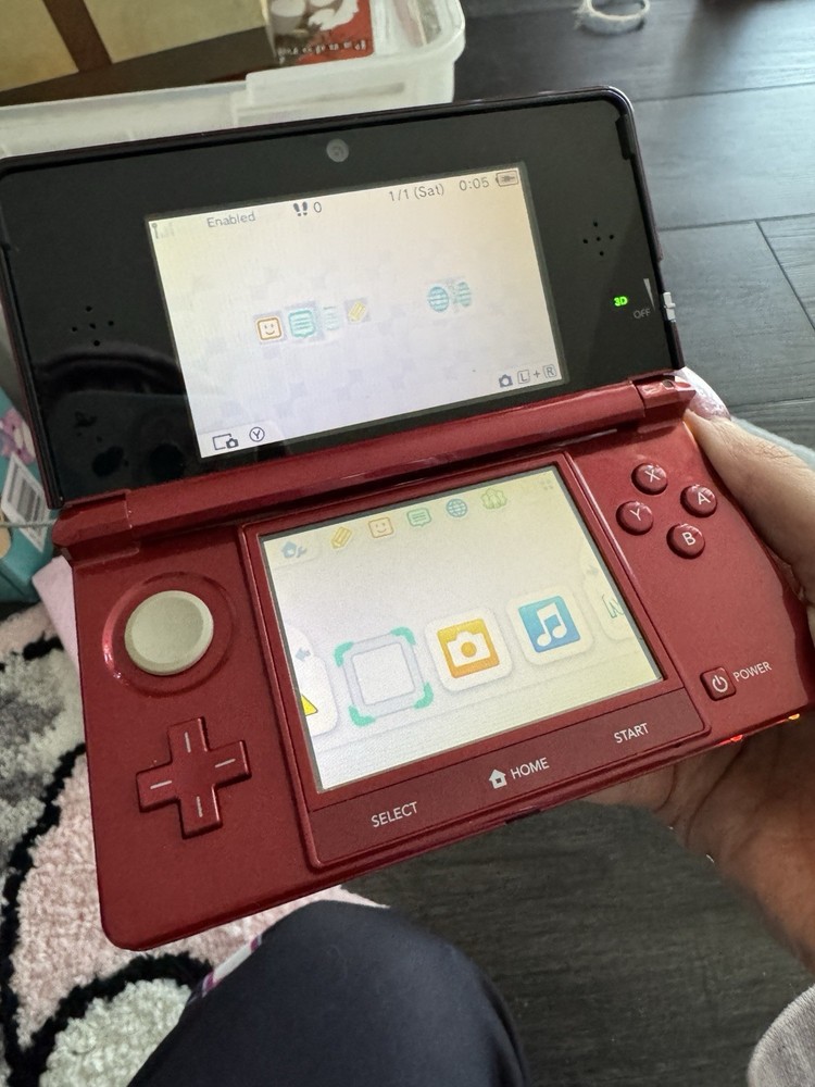 Nintendo 3DS Handheld System - Flame Red