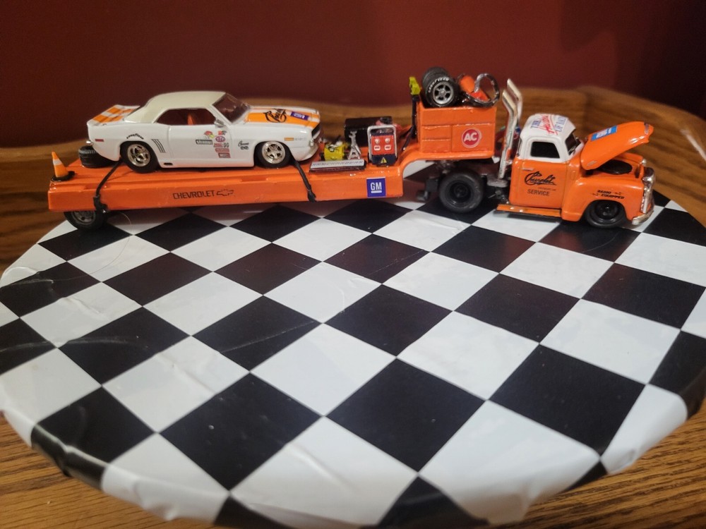 M2 Customized Set  Ground Pounders 53 Chevy 3100 Tow Truck & 69 Comaro & Trailer