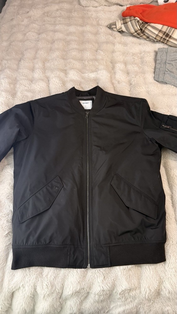 Men’s Black Old Navy Bomber Jacket Size Medium with Zipper and Pockets