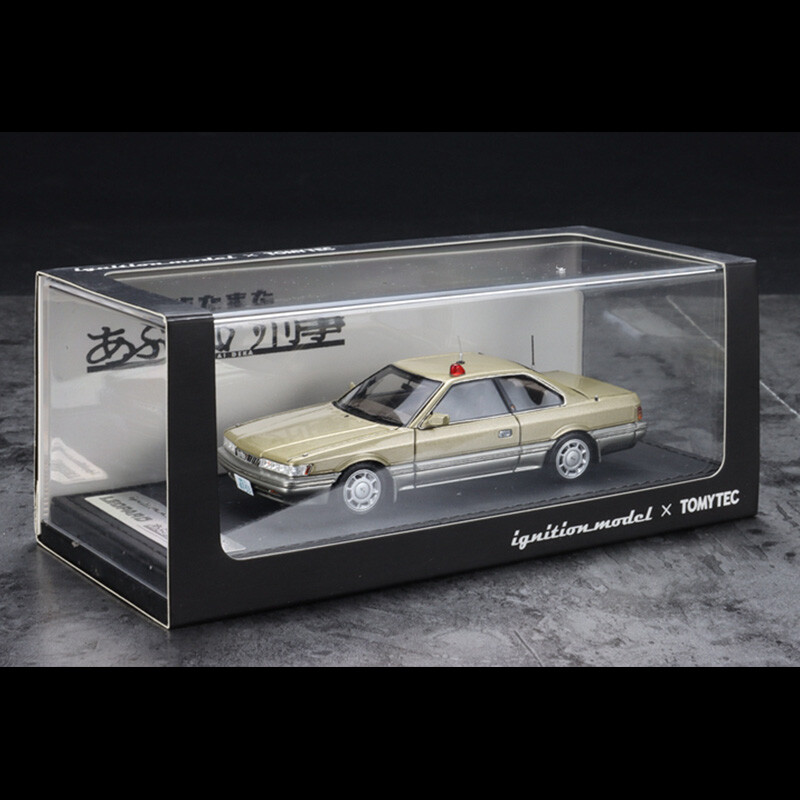 IG 1:18 Datsun Bluebird 510 Wagon Diecast Car Model with Figure IG3148