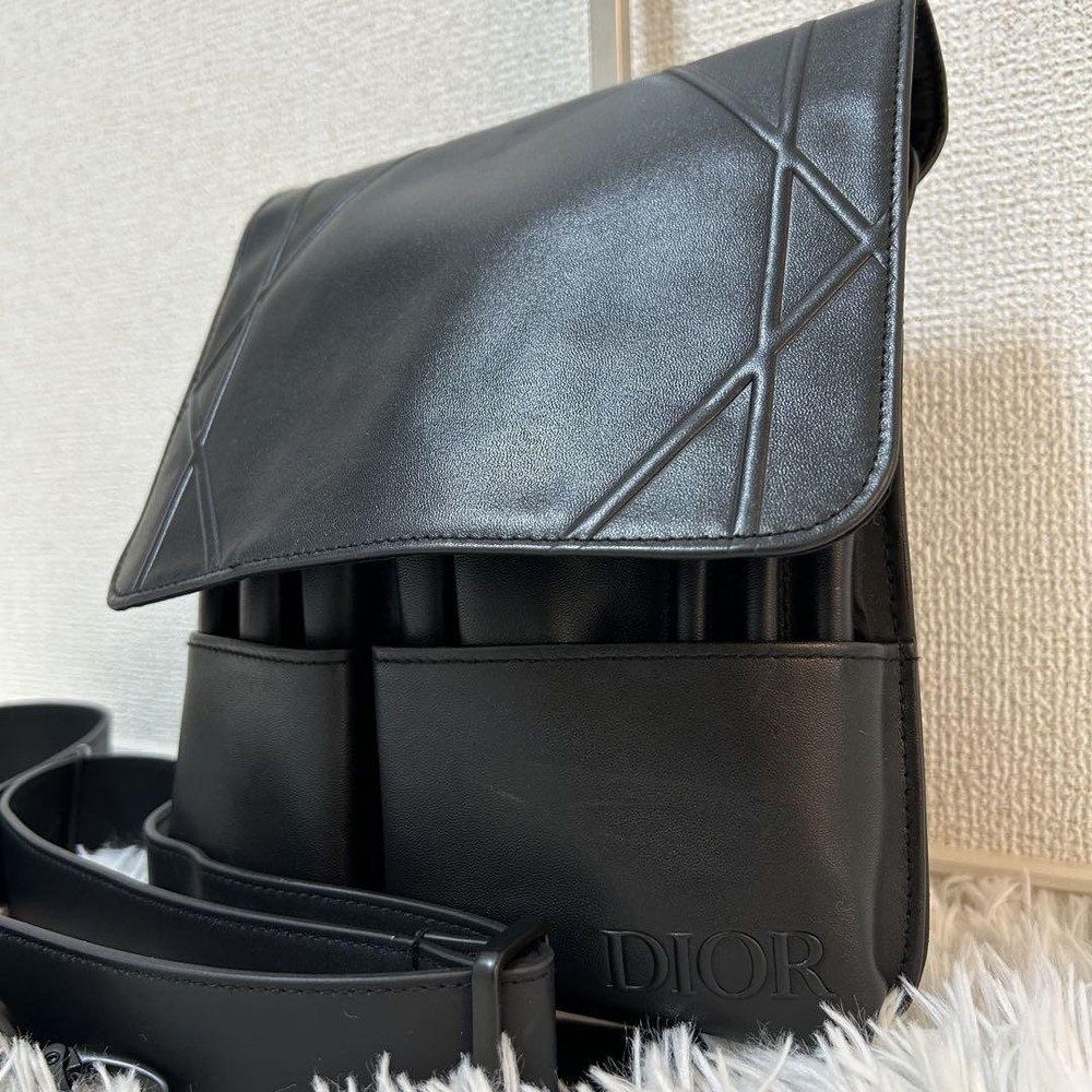 Dior Genuine Leather Black Embossed Rare Grade Stylist Shoulder Bag