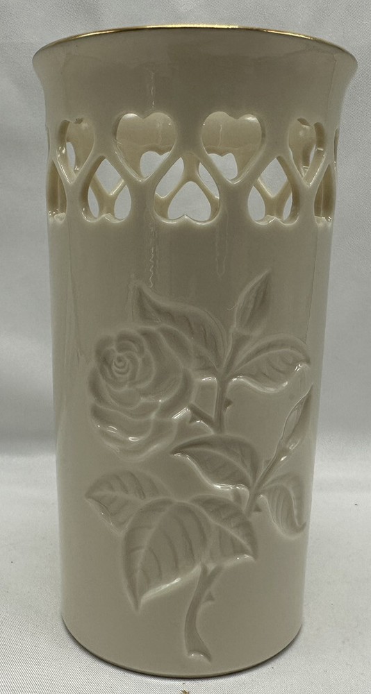 Lenox USA Pierced Hearts 6” Tall Reticulated Porcelain Cream Gold Vase