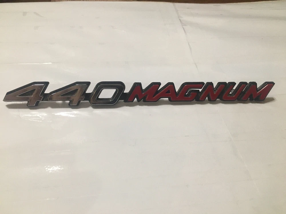 Mopar NOS 3443516 71-74 440 Magnum Charger Super Bee Hood Emblem