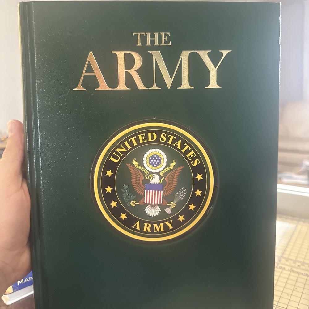 THE ARMY United States Army by Andrew Weist 2021 Hardback Book